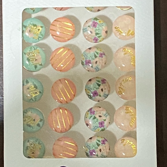 Decorative Push pins - Picture 3 of 4